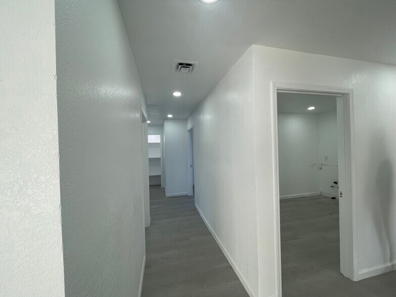 More Photos Of 1919 Grand Canal Blvd, Stockton Office For Sale