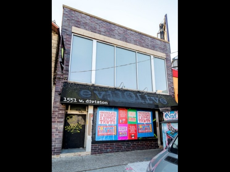 Primary Photo Of 1551 W Division St, Chicago General Retail For Sale