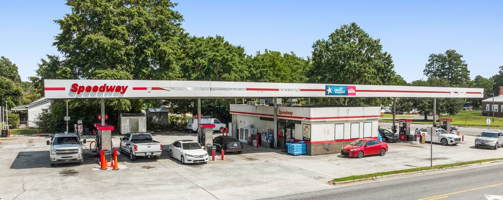 Primary Photo Of 206 N Main St, Kenansville Convenience Store For Sale