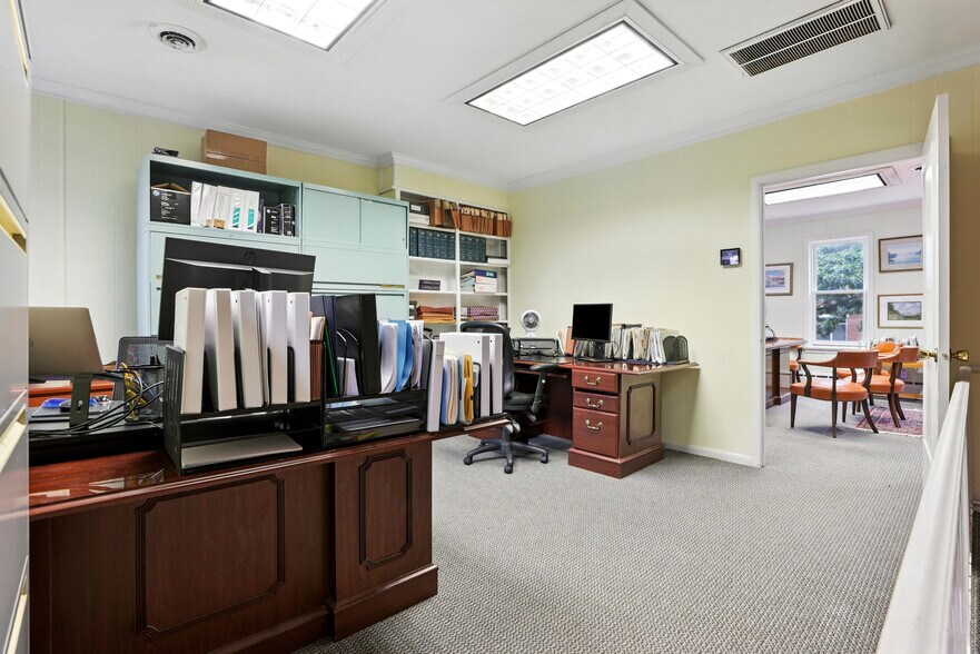 More Photos Of 616 N Washington St, Alexandria Office For Lease