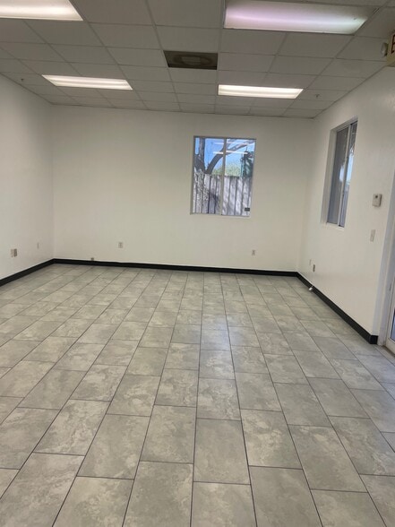 More Photos Of 28771 S Diesel Dr, Bonita Springs Warehouse For Lease