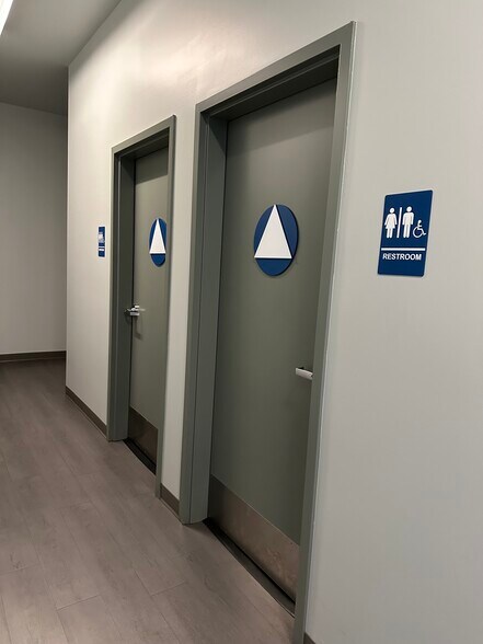 More Photos Of 607 W Dana St, Mountain View Office For Lease