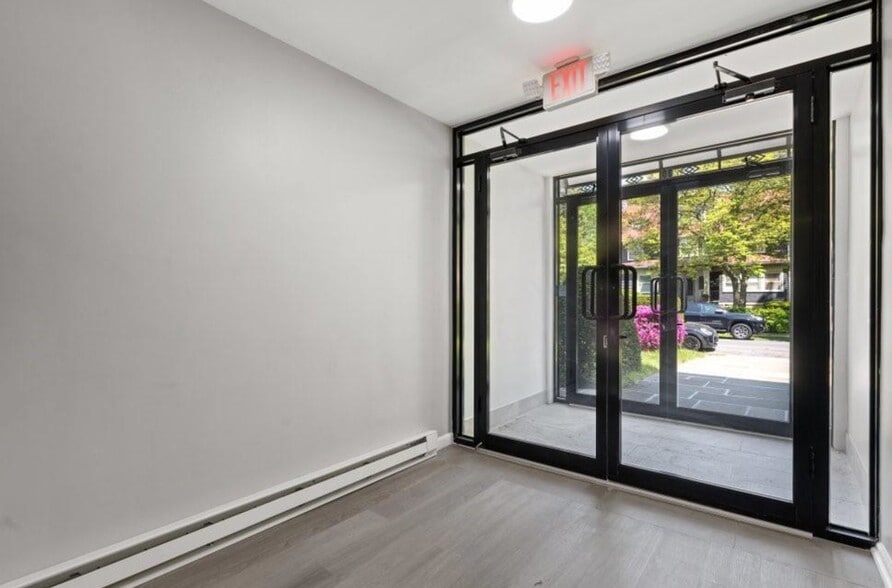 More Photos Of 30 Archer Ave, Mount Vernon Apartments For Sale
