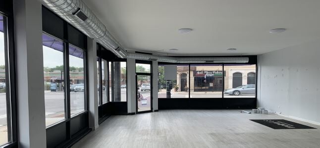 More Photos Of 4401-4403 N Clark St, Chicago Apartments For Lease