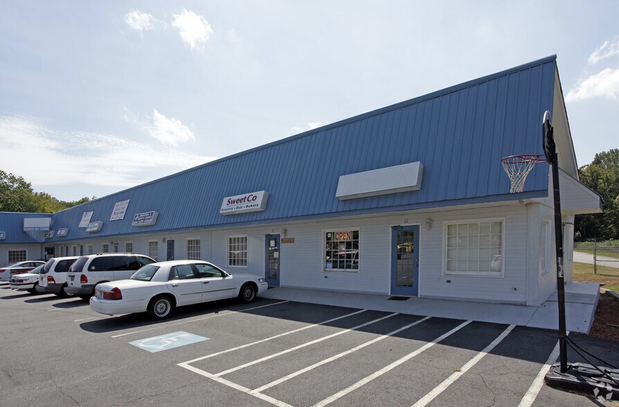 More Photos Of 10471 Asheville Hwy, Inman Unknown For Lease