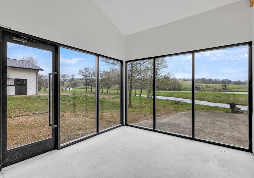 More Photos Of 2355 Campbellsville Pike, Lynnville Land For Sale