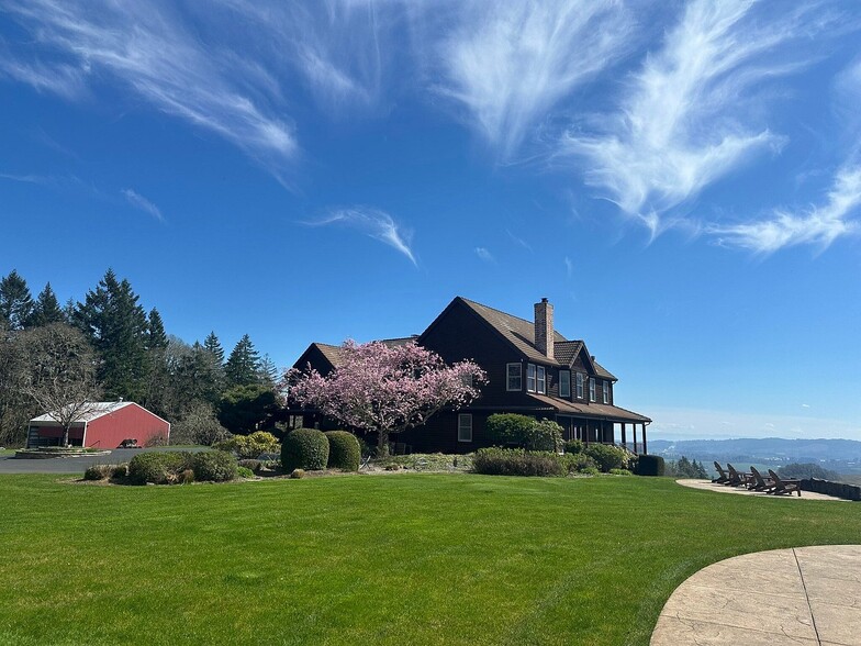 More Photos Of 10660 SW Youngberg Hill Rd, Mcminnville Hotel For Sale