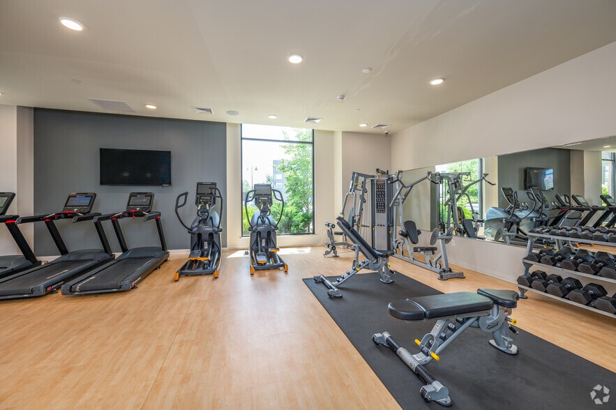 More Photos Of 39 Trotter Rd, Weymouth Apartments For Lease