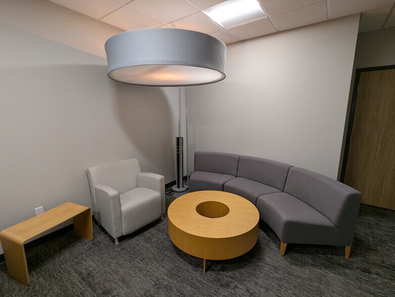 More Photos Of 695 Boston Mills Rd, Hudson Office For Sale