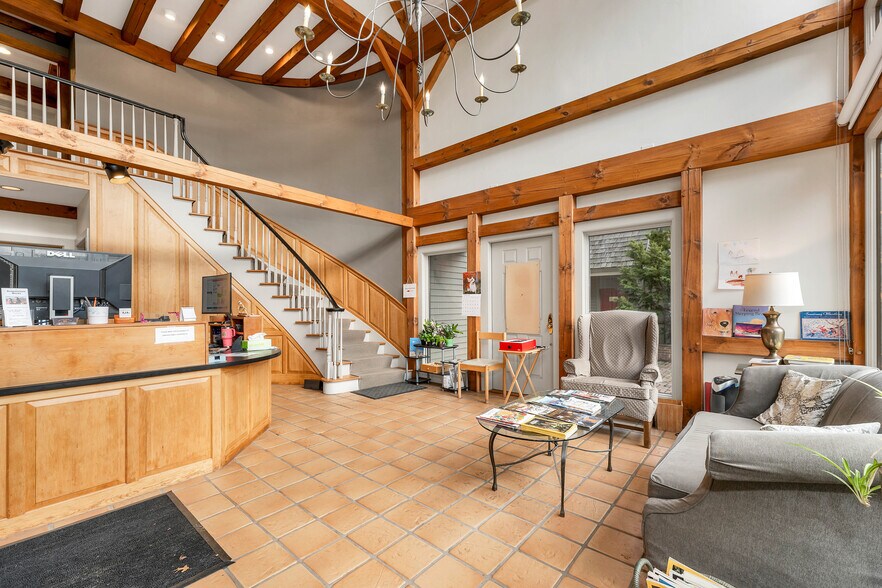 More Photos Of 68 Lyme Rd, Hanover Office Residential For Sale