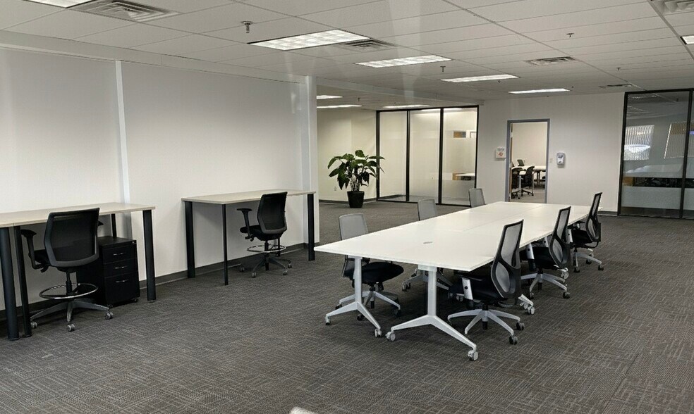 More Photos Of 77 Northeastern Blvd, Nashua Coworking Space