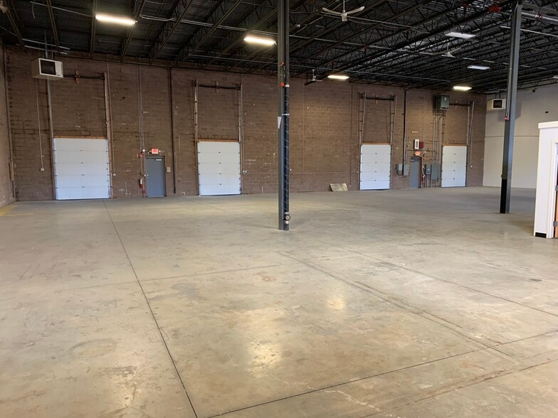 More Photos Of 190-200 Pleasant St, Rockland Manufacturing For Lease