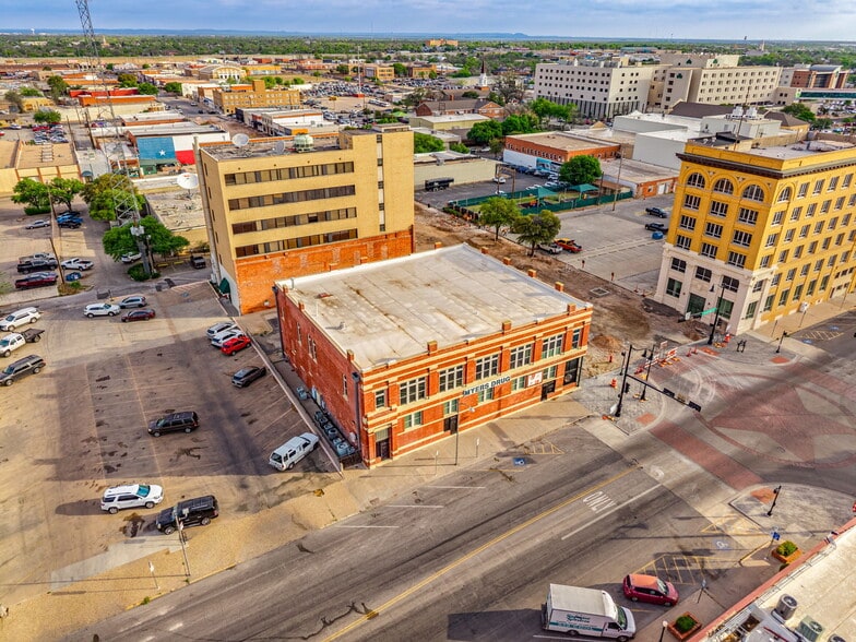 More Photos Of 29 S Chadbourne St, San Angelo Drugstore For Sale
