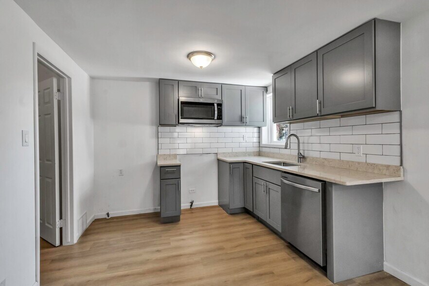 More Photos Of 12482 Broadway St, Alden General Retail For Sale