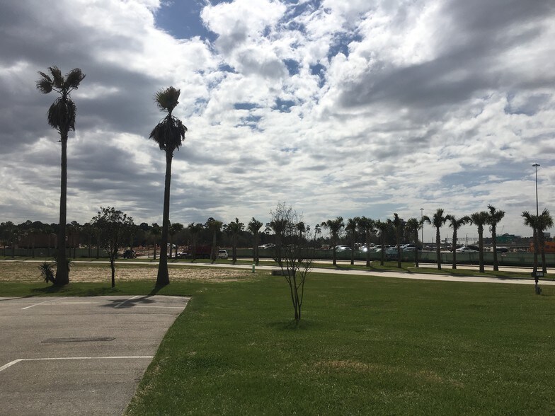 More Photos Of 24401 N I-45 Fwy, Spring Land For Sale