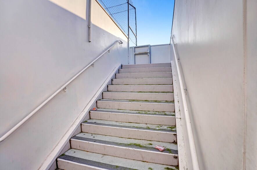 More Photos Of 8001 Santa Fe Ave, Huntington Park Schools For Sale