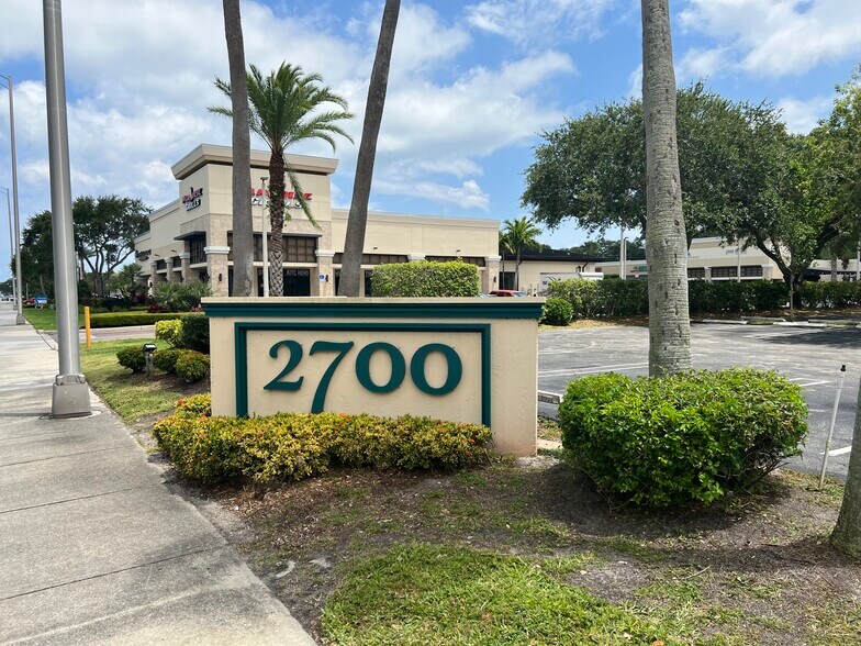 More Photos Of 2700 Pga Blvd, Palm Beach Gardens Medical For Lease