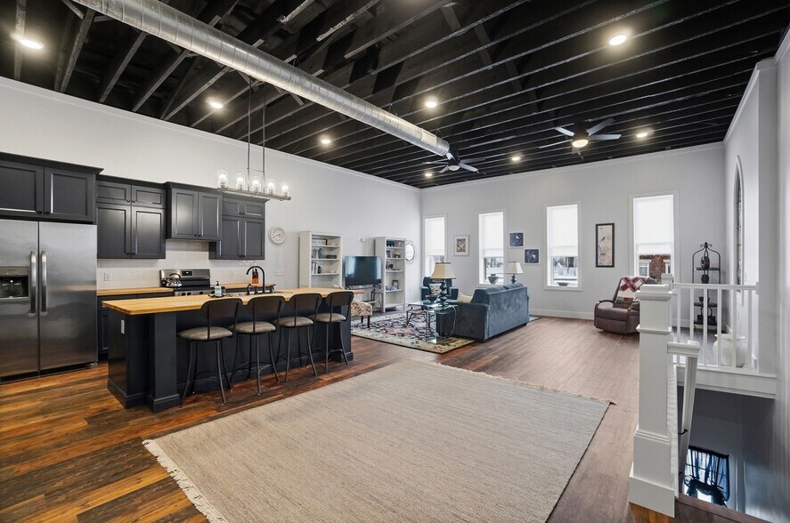 More Photos Of 110 W Main St, Deshler Storefront For Sale