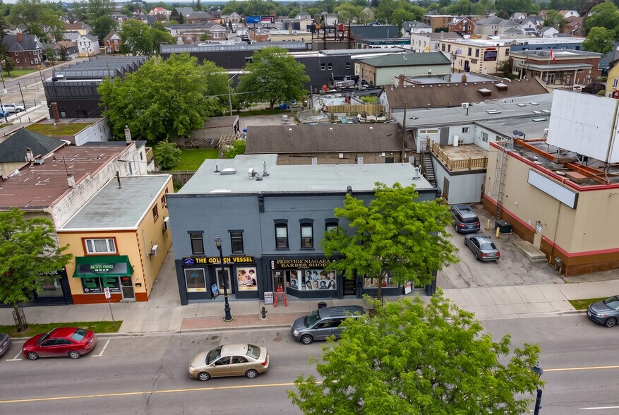 More Photos Of 5848 Ferry St, Niagara Falls General Retail For Sale