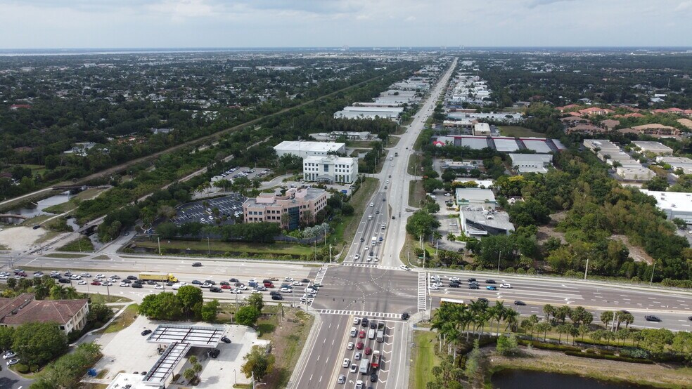 More Photos Of 13320 Metro Pky, Fort Myers Movie Radio TVStudio For Lease