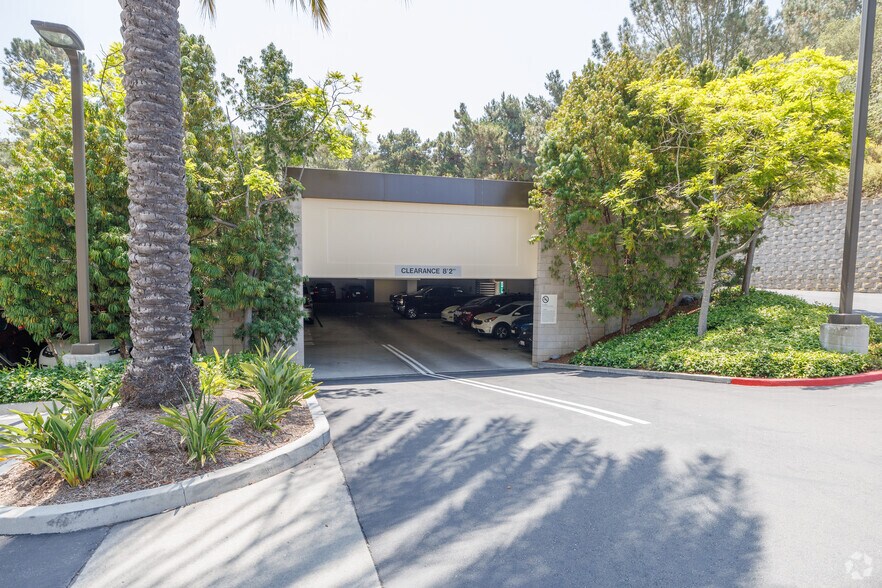 More Photos Of 10590 W Ocean Air Dr, San Diego Office For Lease