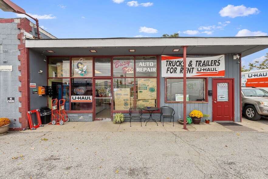 More Photos Of 1001-1003 Calumet Ave, Valparaiso Auto Repair For Sale