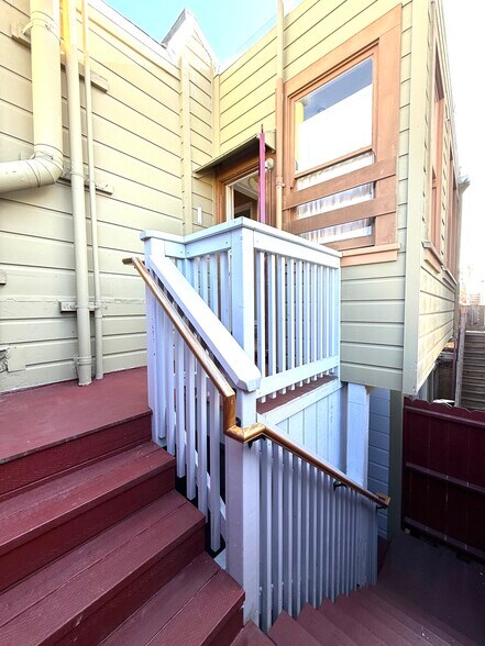 More Photos Of 4442 Mission St, San Francisco Storefront Retail Office For Sale