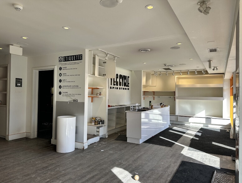 More Photos Of 10624-10642 82nd Ave NW, Edmonton Storefront For Lease