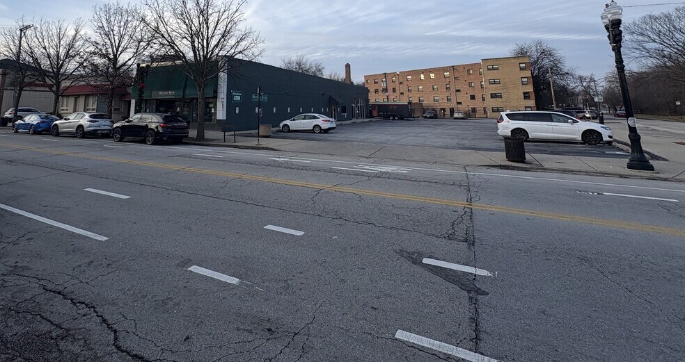 More Photos Of 1912 W 103rd St, Chicago Office For Lease