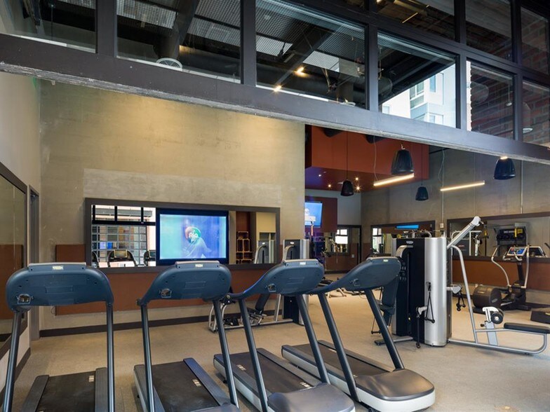 More Photos Of 905 E 2nd St, Los Angeles Apartments For Lease