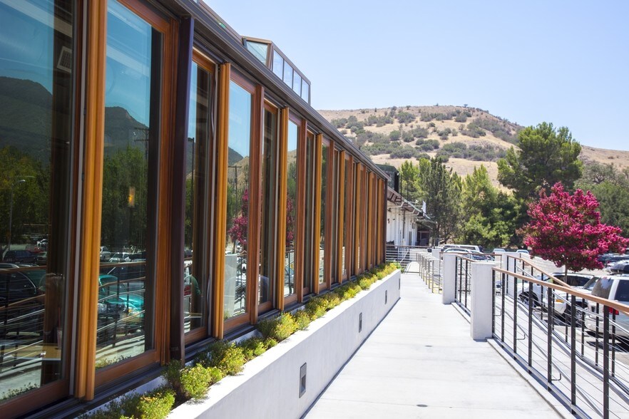 More Photos Of 28888-28914 Roadside Dr, Agoura Hills Unknown For Lease