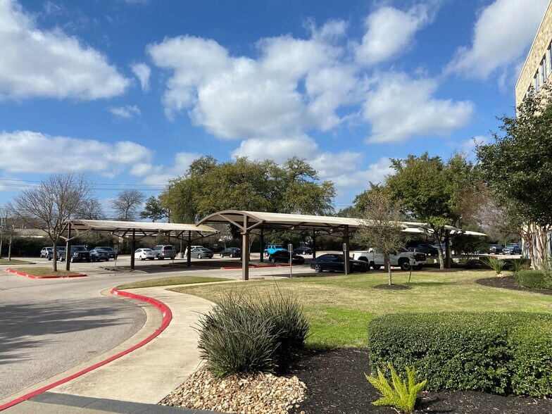 More Photos Of 12515 Research Blvd, Austin Unknown For Lease