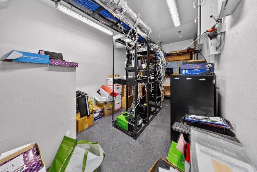 More Photos Of 20847 Sherman Way, Canoga Park Office For Sale