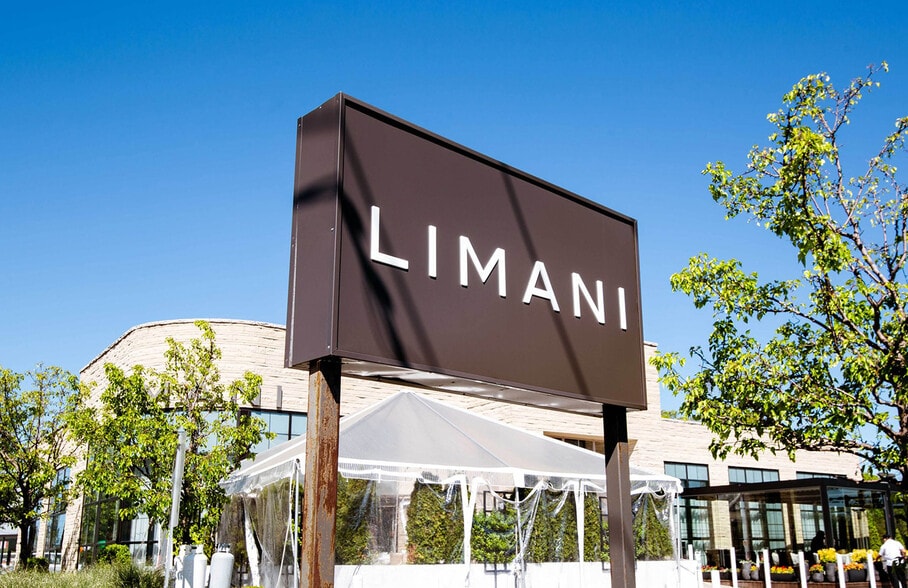 More Photos Of 1043 Northern Blvd, Roslyn Restaurant For Sale