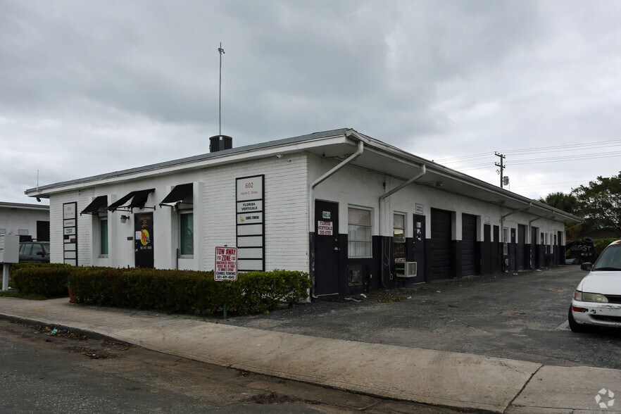 More Photos Of 610 N G St, Lake Worth Unknown For Lease
