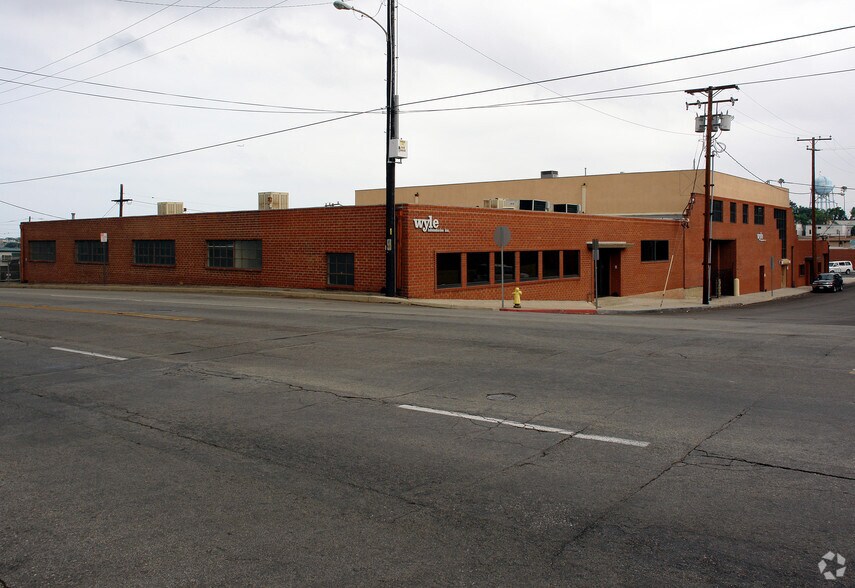 More Photos Of 124-132 Maryland St, El Segundo Unknown For Lease