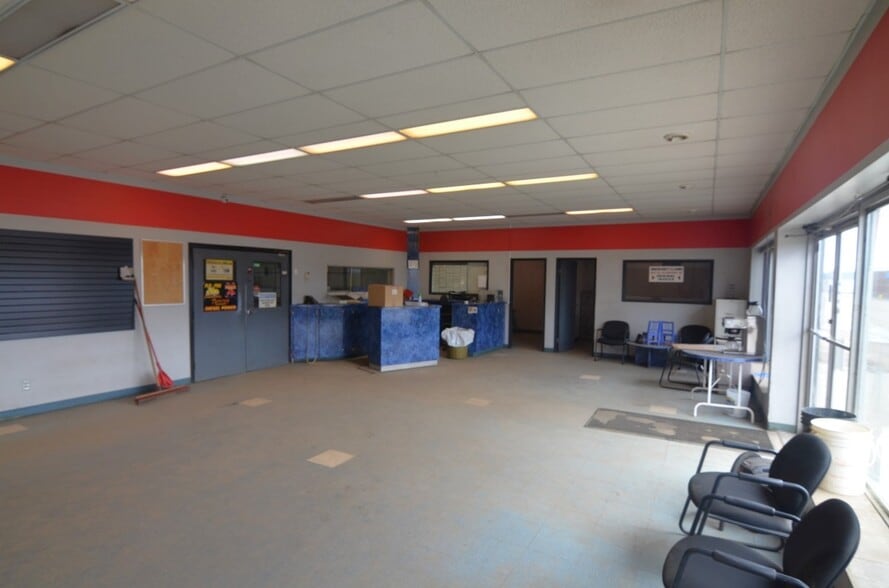 More Photos Of 5018 52 Ave, Tofield Industrial For Sale