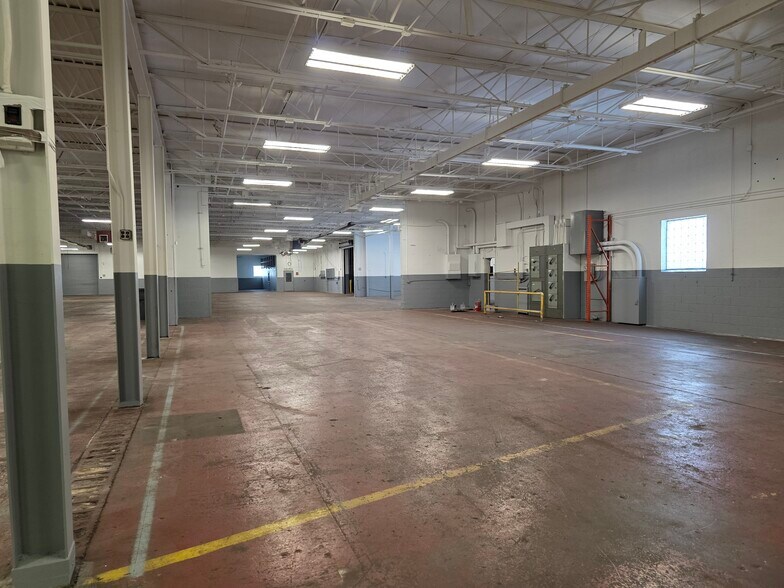 More Photos Of 41135 Irwin Dr, Harrison Township Warehouse For Sale