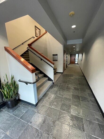 More Photos Of 9430 SW Coral St, Tigard Office For Lease