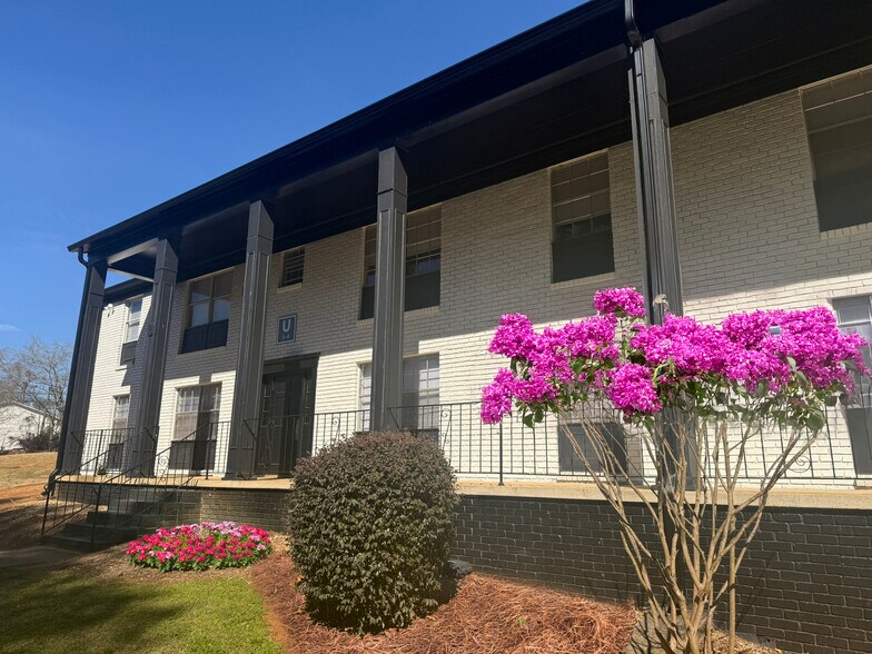 More Photos Of 235 Sycamore Dr, Athens Apartments For Sale