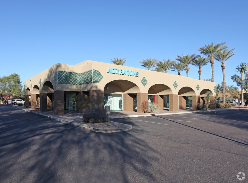More Photos Of 9020-9030 S McClintock Dr, Tempe Unknown For Lease