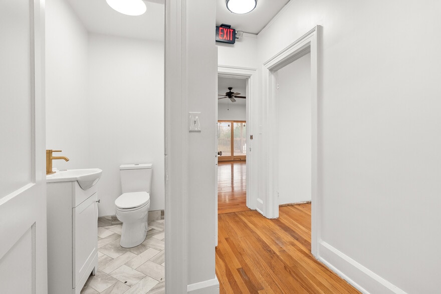 More Photos Of 15115 Forest Road, Forest Office For Lease