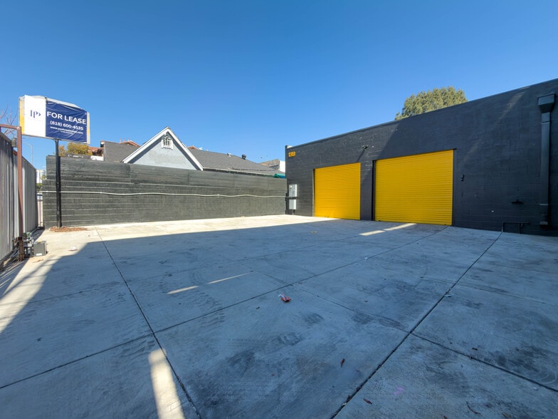 More Photos Of 1318 N Highland Ave, Los Angeles Auto Repair For Lease