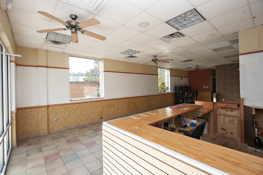 More Photos Of 5245 Buford Hwy, Norcross Storefront Retail Office For Lease