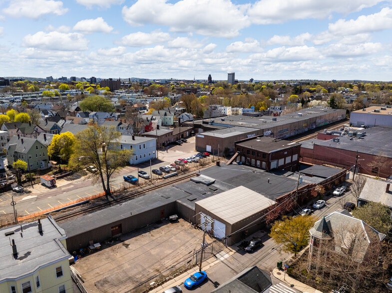 More Photos Of 40 Lake St, Somerville Light Manufacturing For Sale