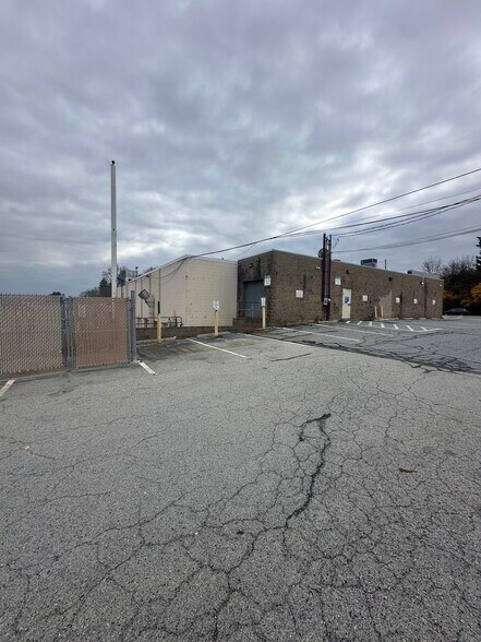 More Photos Of 2901 Springfield Rd, Broomall Drugstore For Lease