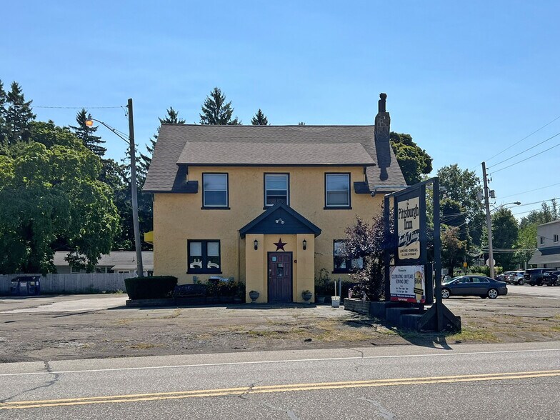 More Photos Of 3725 W Lake Rd, Erie Restaurant For Sale