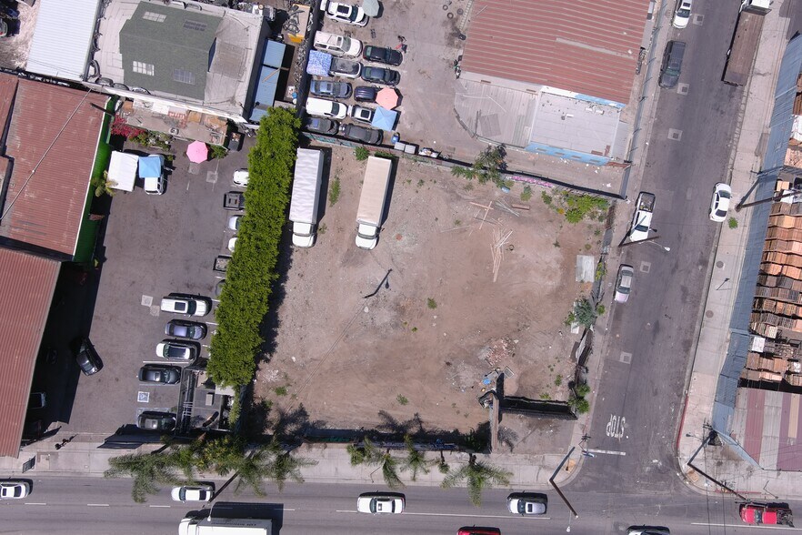 More Photos Of 9523 Alameda St, Los Angeles Land For Lease