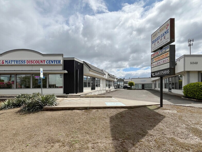 More Photos Of 5002-5008 Commercial St SE, Salem Freestanding For Lease