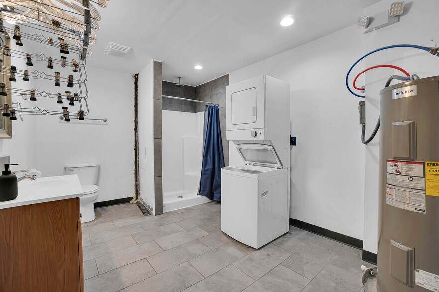 More Photos Of 42851 E County Road 1470, Lone Wolf Land For Sale